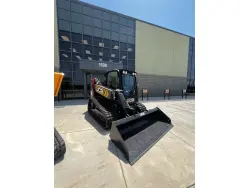 2025 JCB 3TS-8T