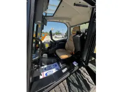 2025 JCB 3TS-8T