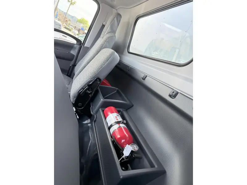 2025 ISUZU NRR GAS