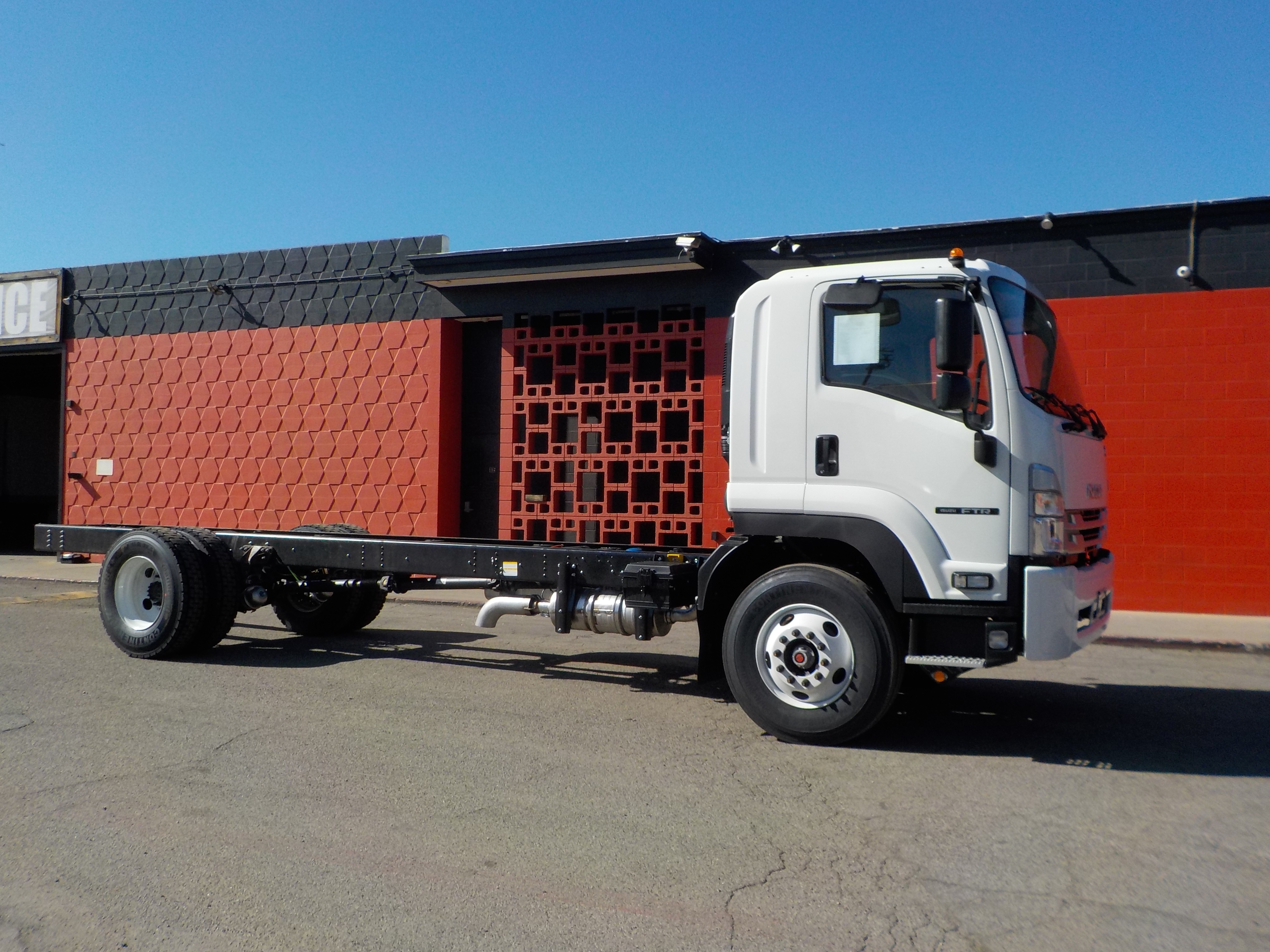 2026 ISUZU FTR in Corona, CA