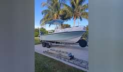 2011 Dusky Marine 203 Fishing Boat boat