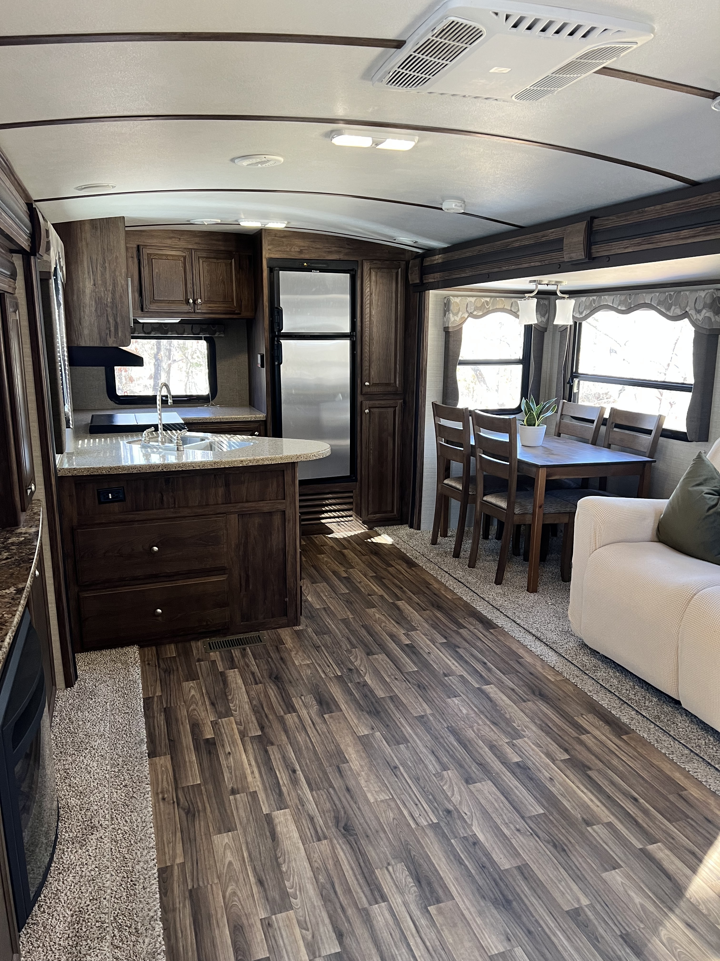 2016 Keystone COUGAR 33MLS RV