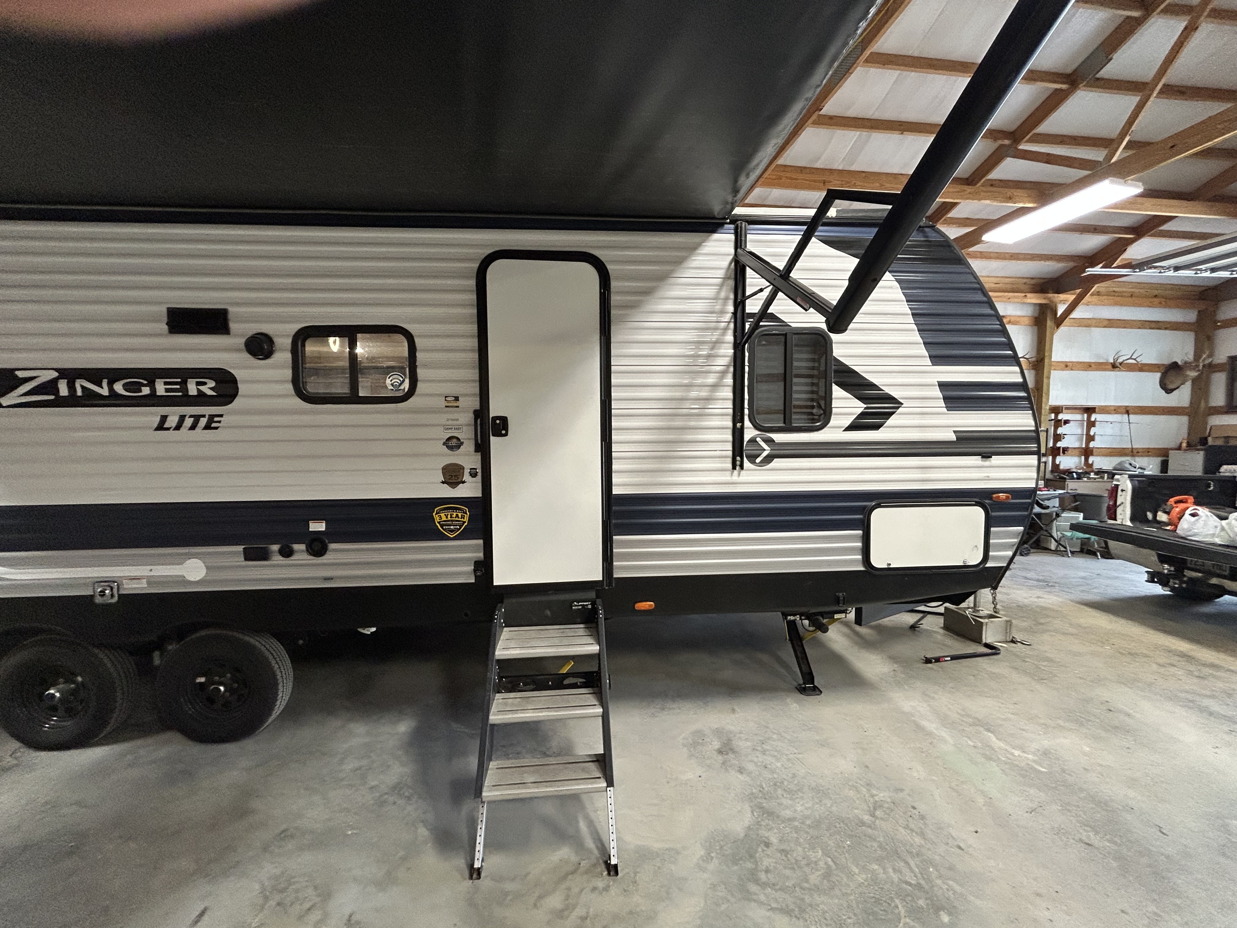 2022 Crossroads ZINGER LITE 270BH RV