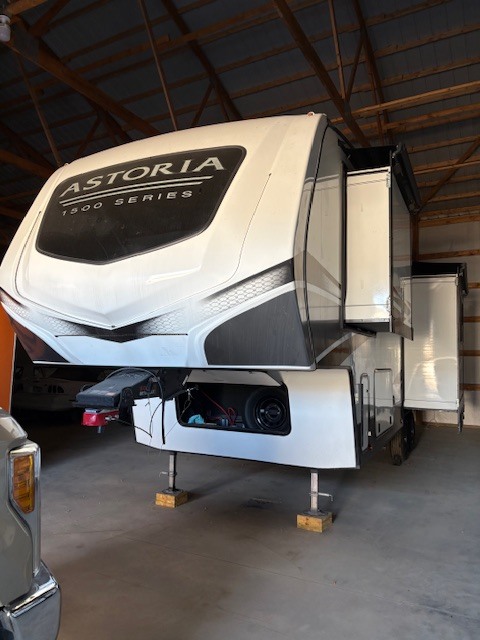 2023 Dutchmen ASTORIA FIFTH WHEEL 1500 2533RDF in clive IA