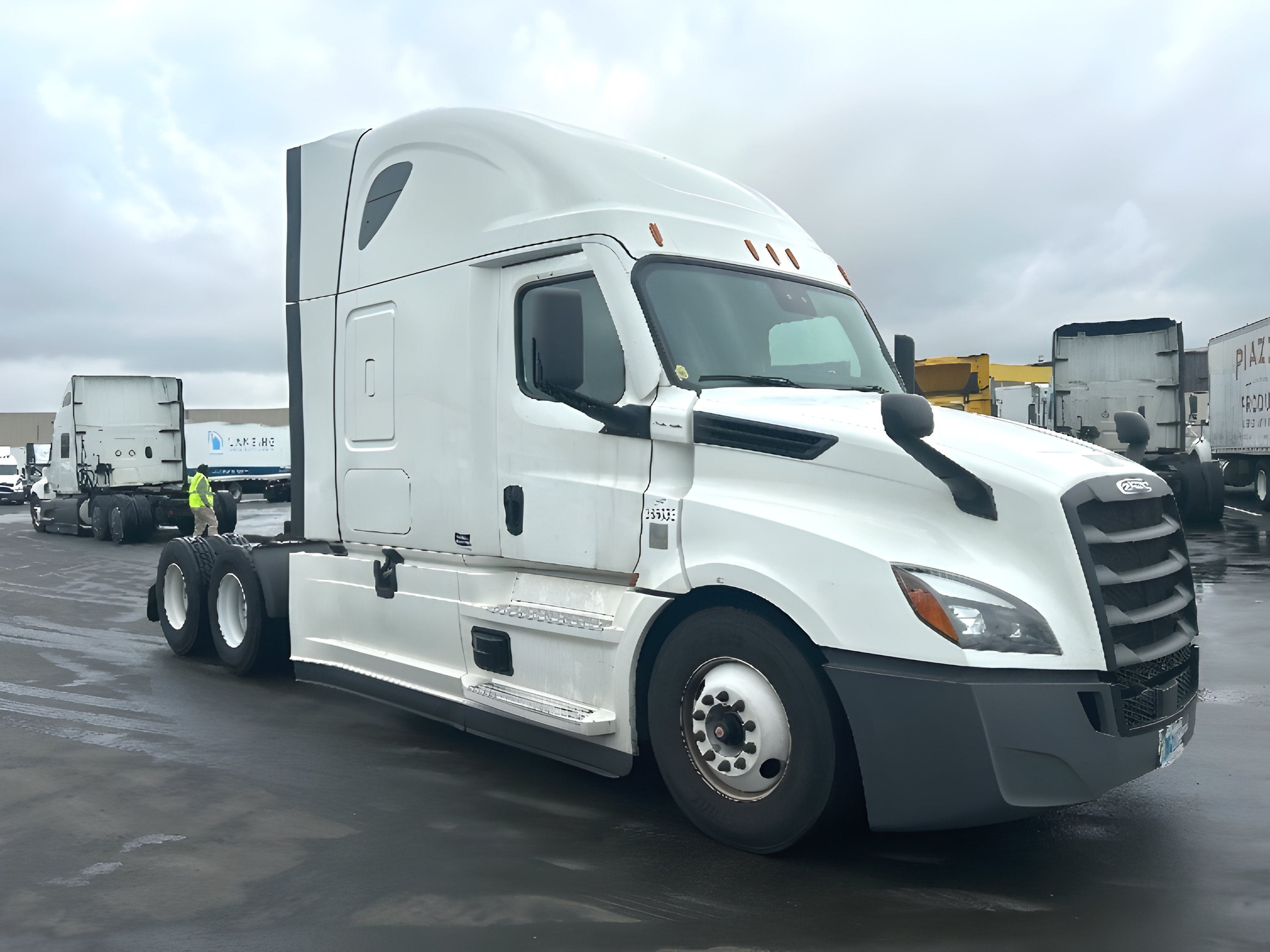 2022 FREIGHTLINER CASCADIA 126 in Louisville, KY