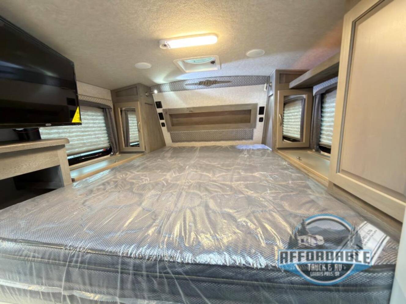 A photo of this 2026 Northwood Arctic Fox Camper 811