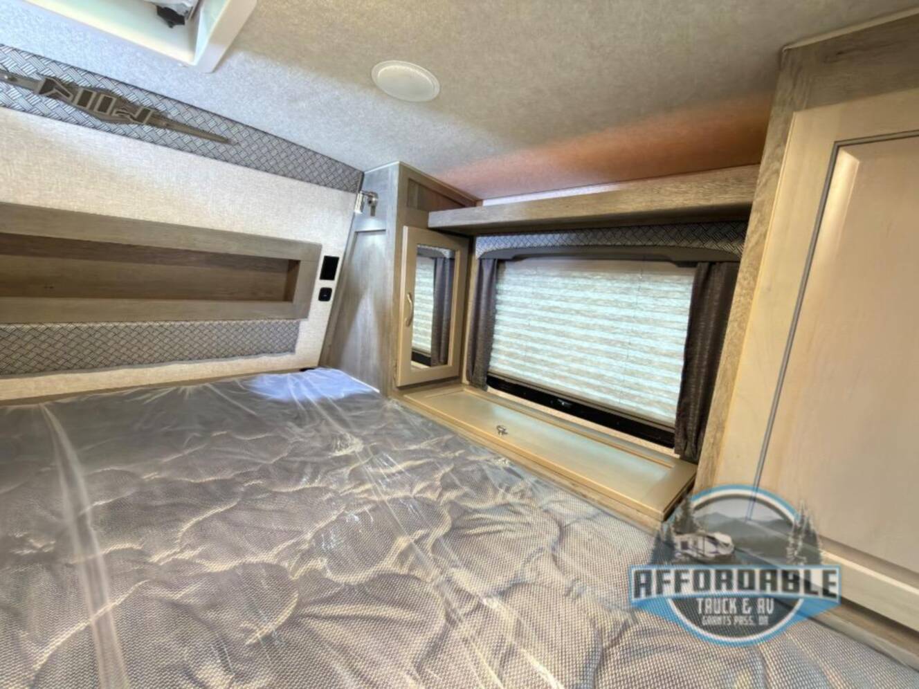 A photo of this 2026 Northwood Arctic Fox Camper 811