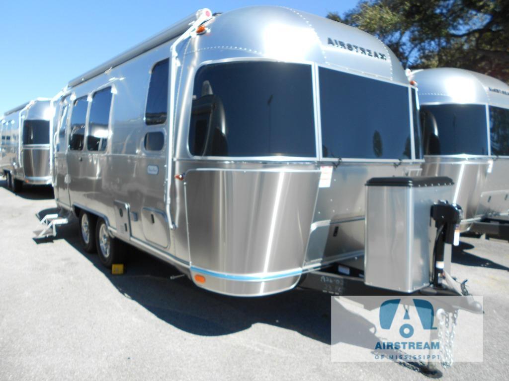 2026 Airstream Flying Cloud 23FB Twin RV