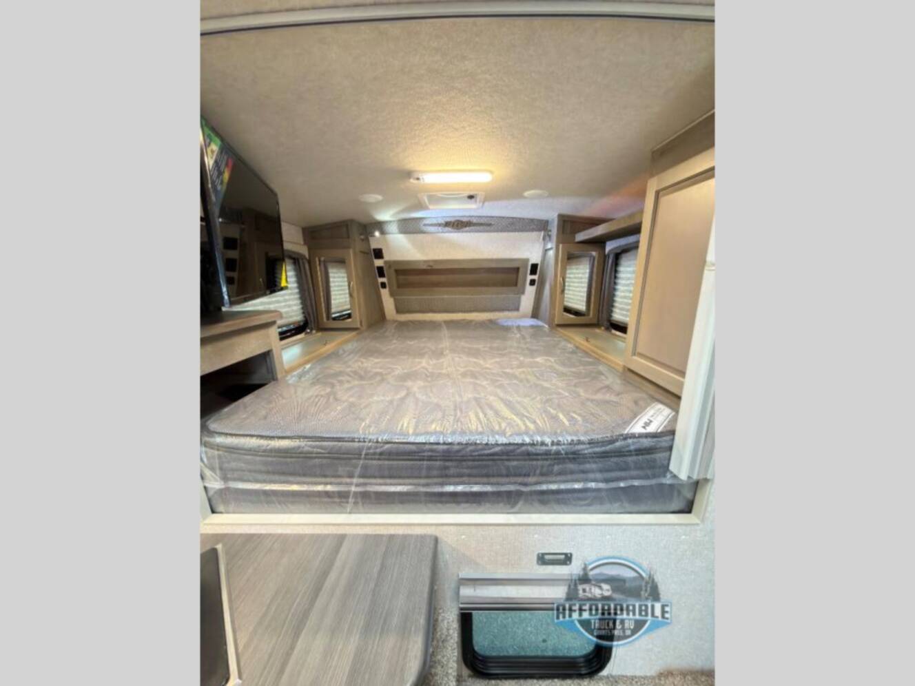 A photo of this 2026 Northwood Arctic Fox Camper 811