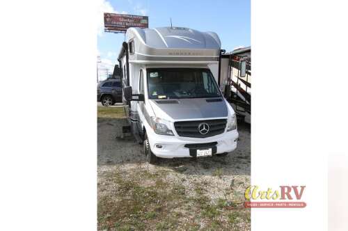 2018 Winnebago Navion 24J in glen ellyn IL