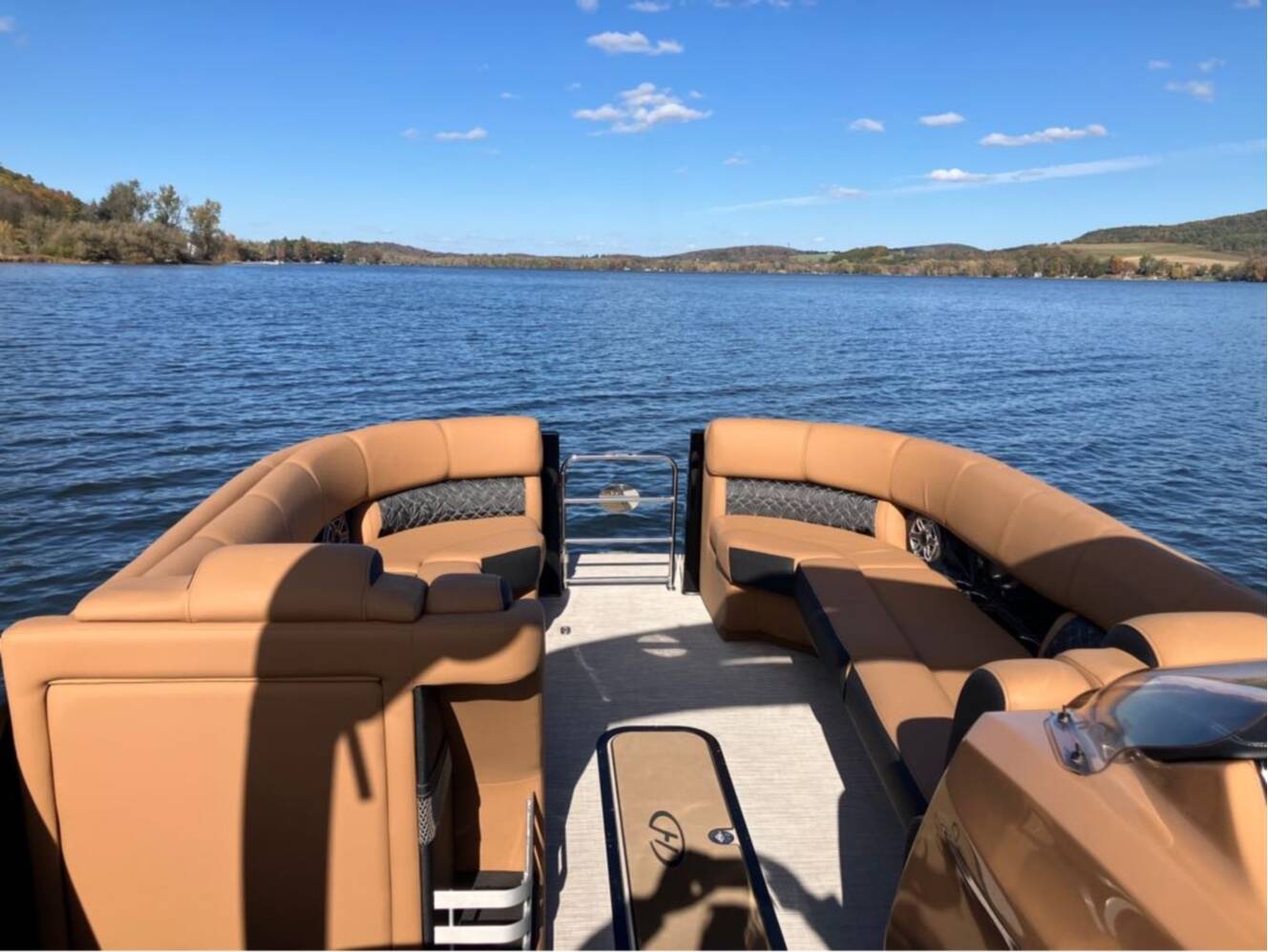 A photo of this 2023 Harris Grand Mariner 250