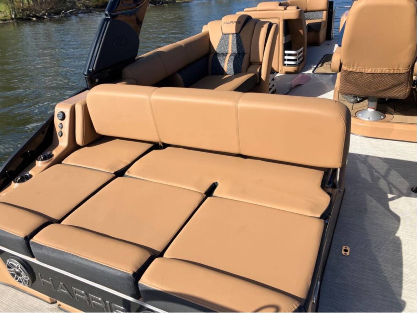 A photo of this 2023 Harris Grand Mariner 250