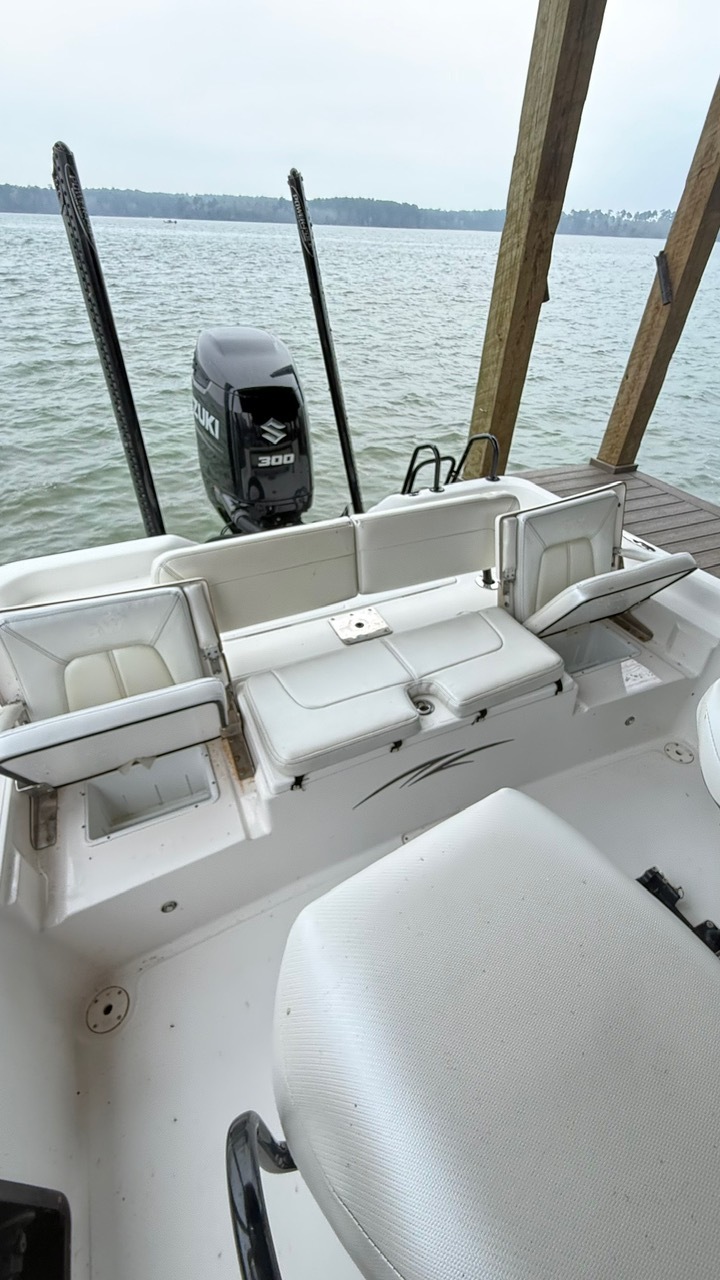 2017 Blue Wave 2400 Pure Bay in navasota TX