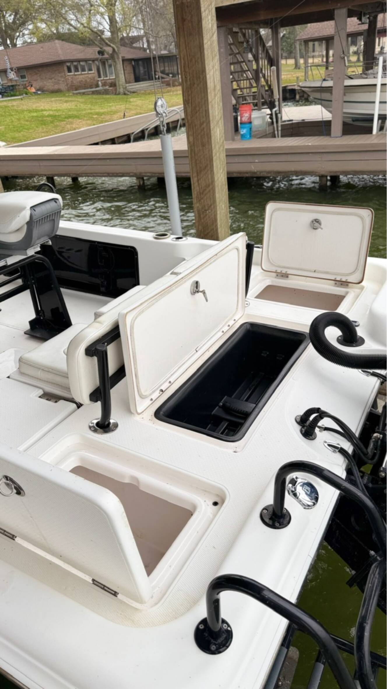 A photo of this 2017 Blue Wave 2400 Pure Bay