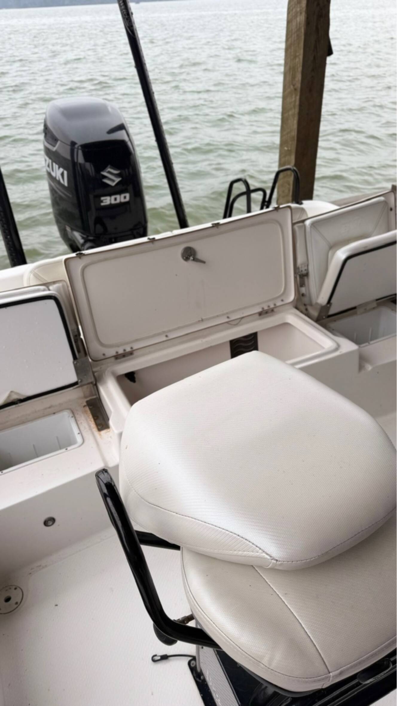 A photo of this 2017 Blue Wave 2400 Pure Bay