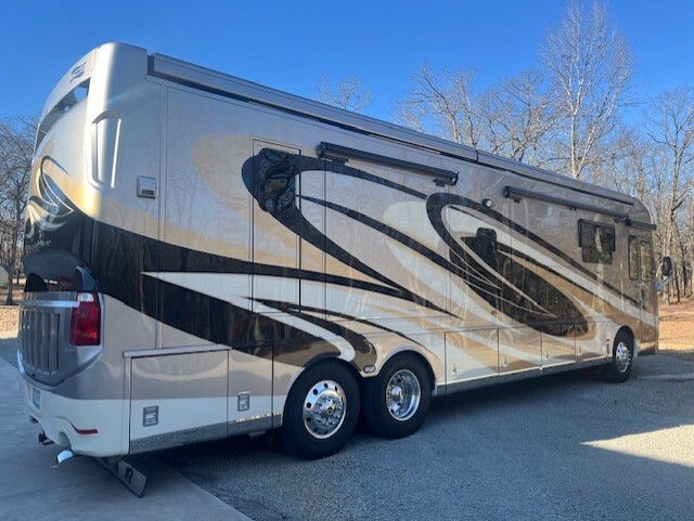 2017 Newmar DUTCH STAR 4018 RV