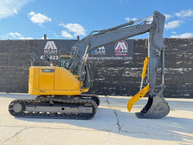 2023 DEERE 135G in Sutherlin, VA
