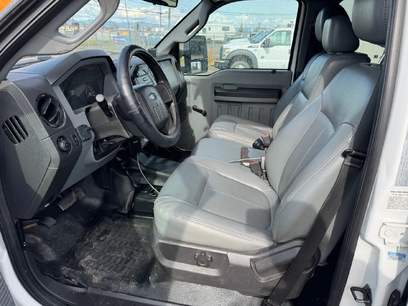 2012 FORD F550
