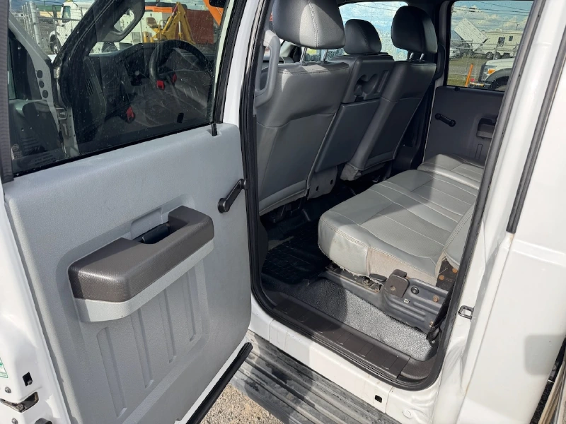 2012 FORD F550