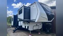 2021 Crossroads CRUISER 3841FL RV