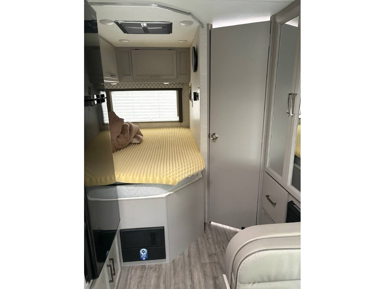 A photo of this 2024 Thor Motor Coach COLEMAN 22EQ