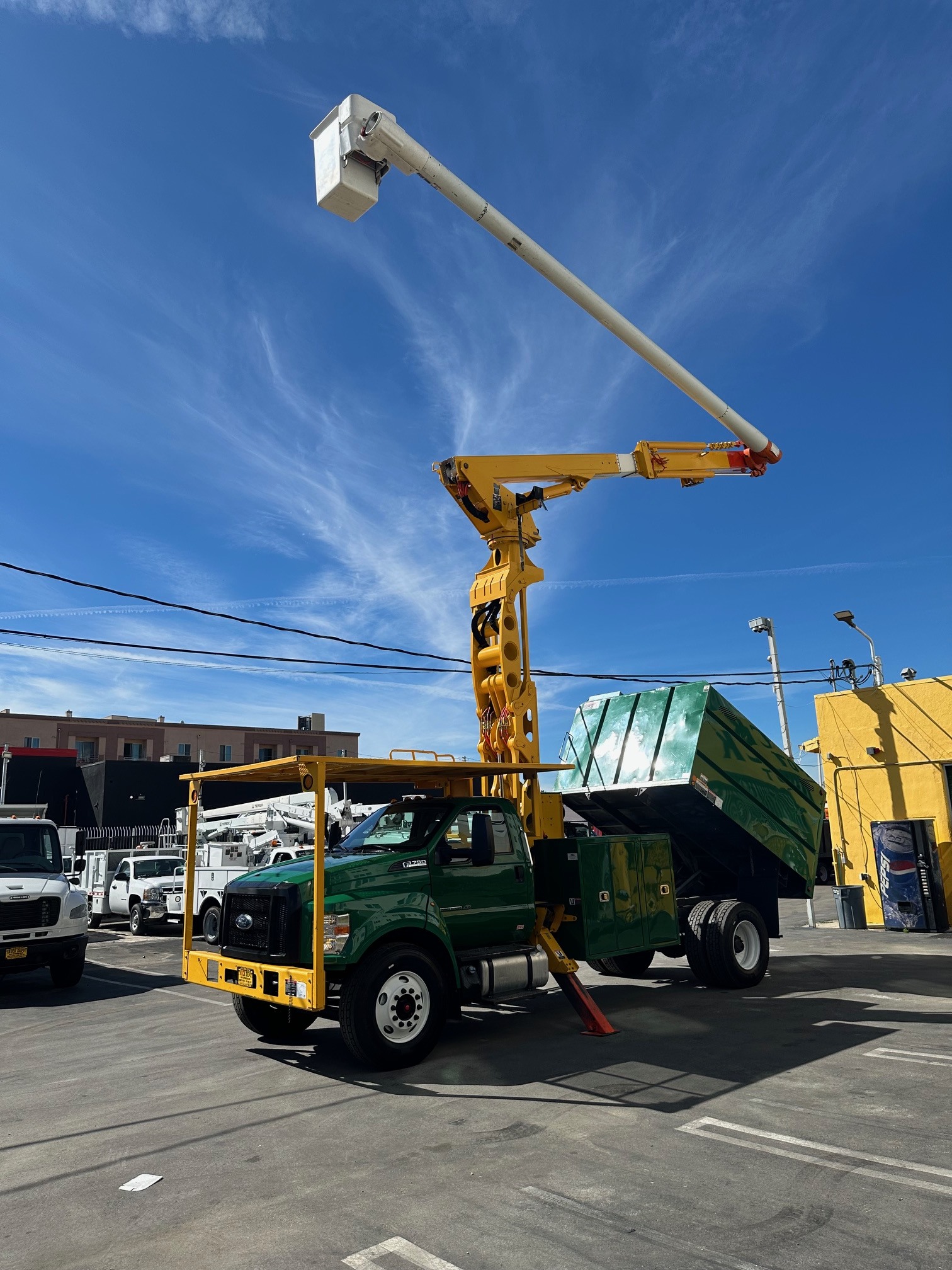 2016 FORD F750 Forestry Truck in North Hills, CA
