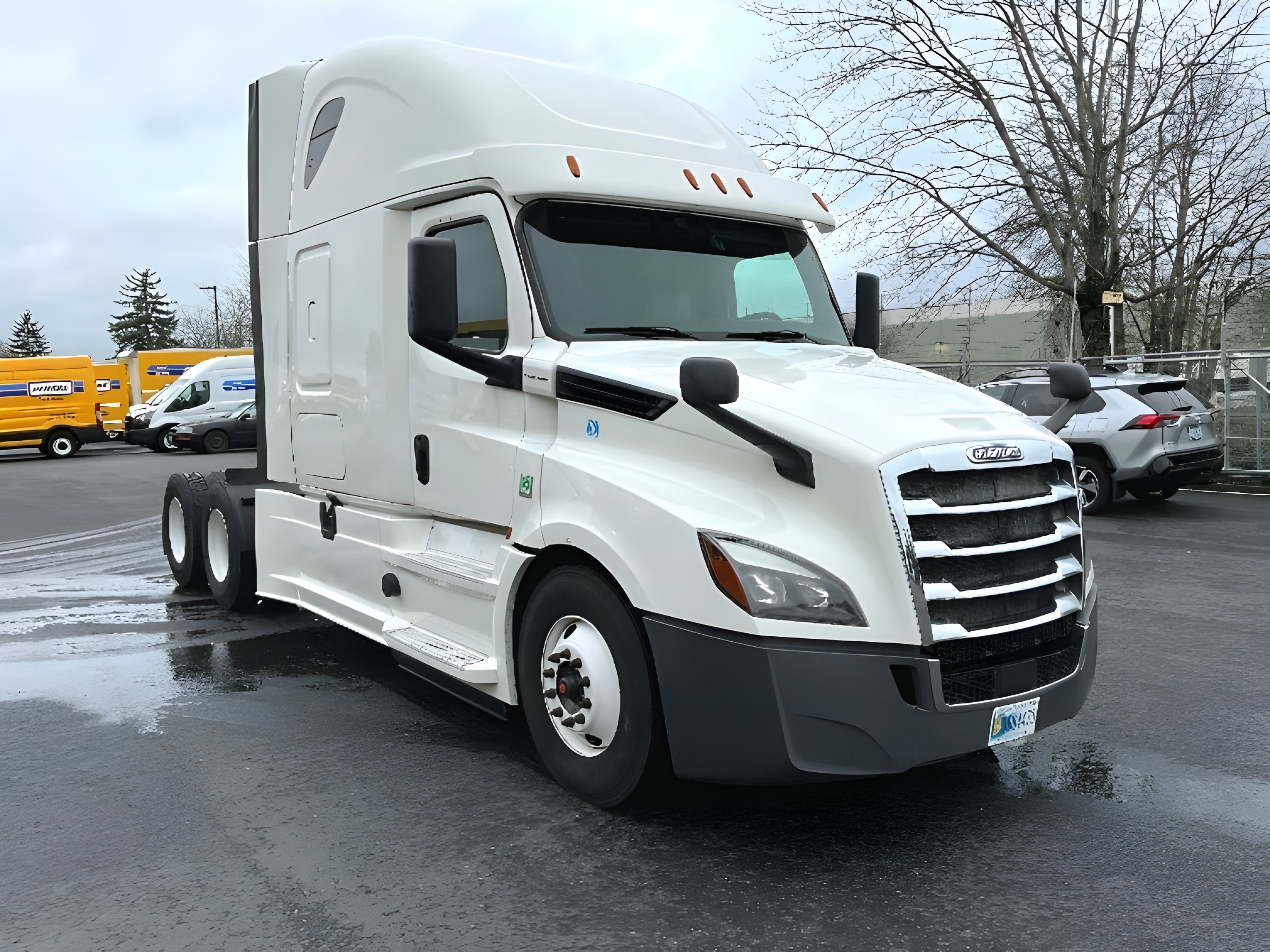 2020 FREIGHTLINER CASCADIA 126 in Portland, OR