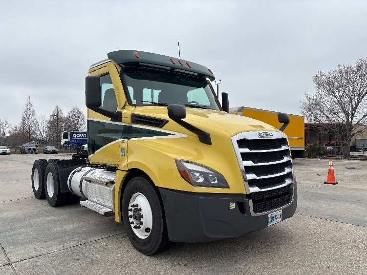 2021 FREIGHTLINER CASCADIA 126 in Hammond, LA