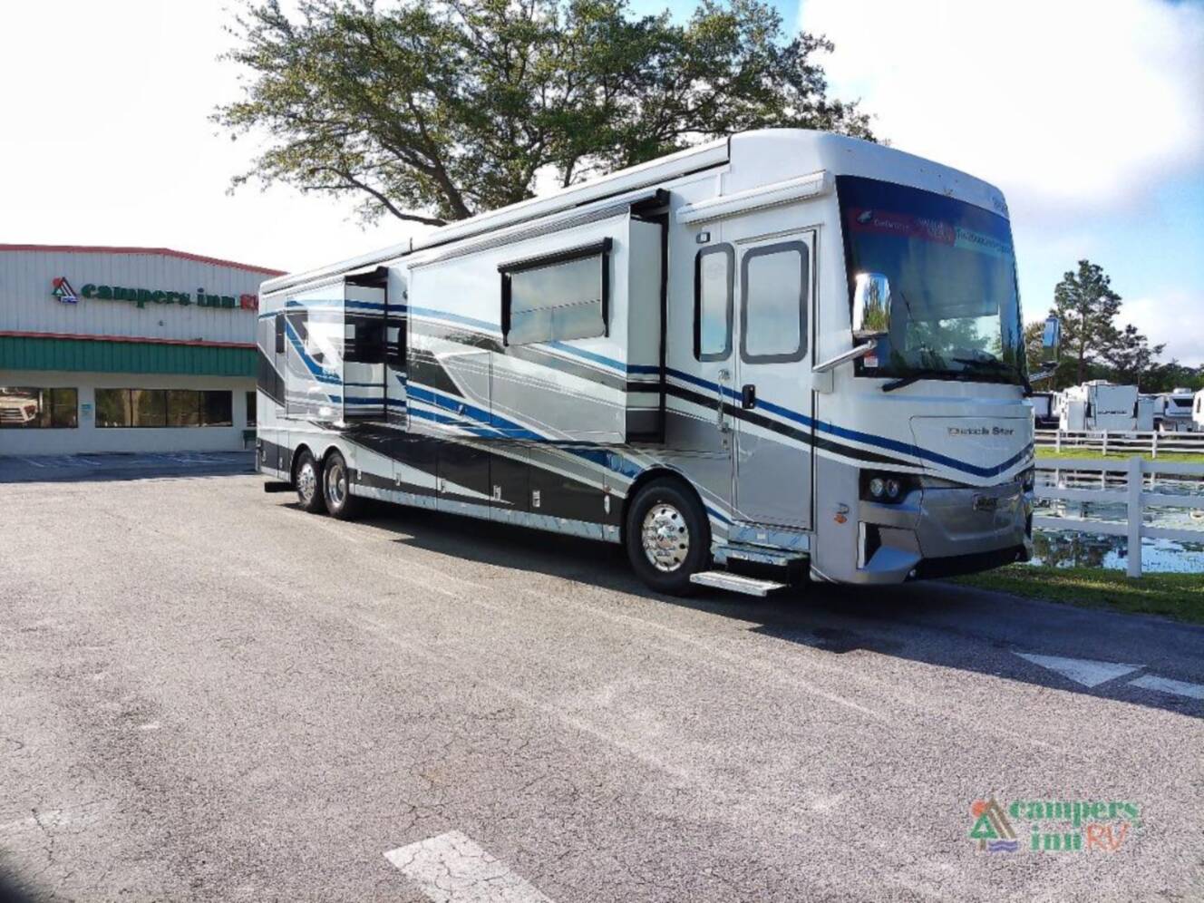 A photo of this 2026 Newmar Dutch Star 4369