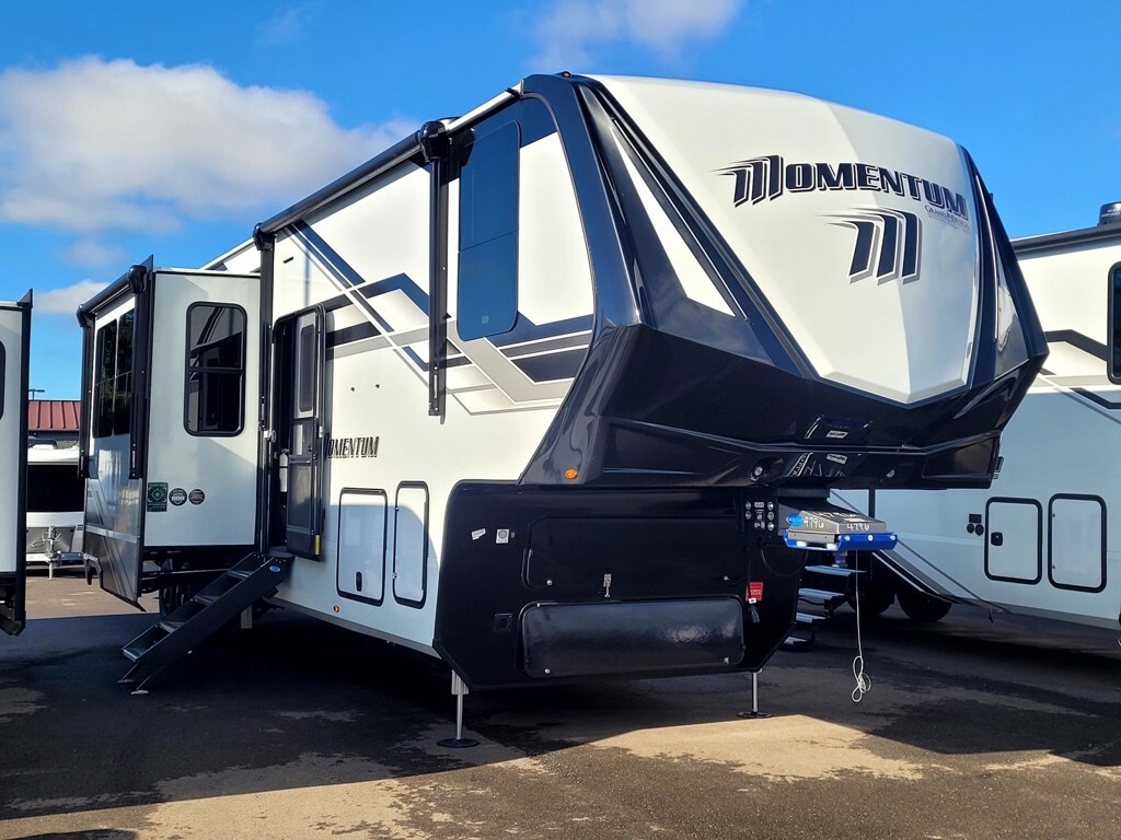 2026 Grand Design Momentum 399M in ripon CA