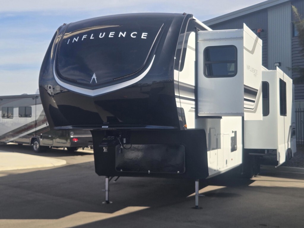2026 Grand Design Influence 3904BH in ripon CA