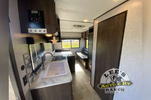2021 Dutchmen Rv Coleman Lantern LT Series 202RD in ellington CT