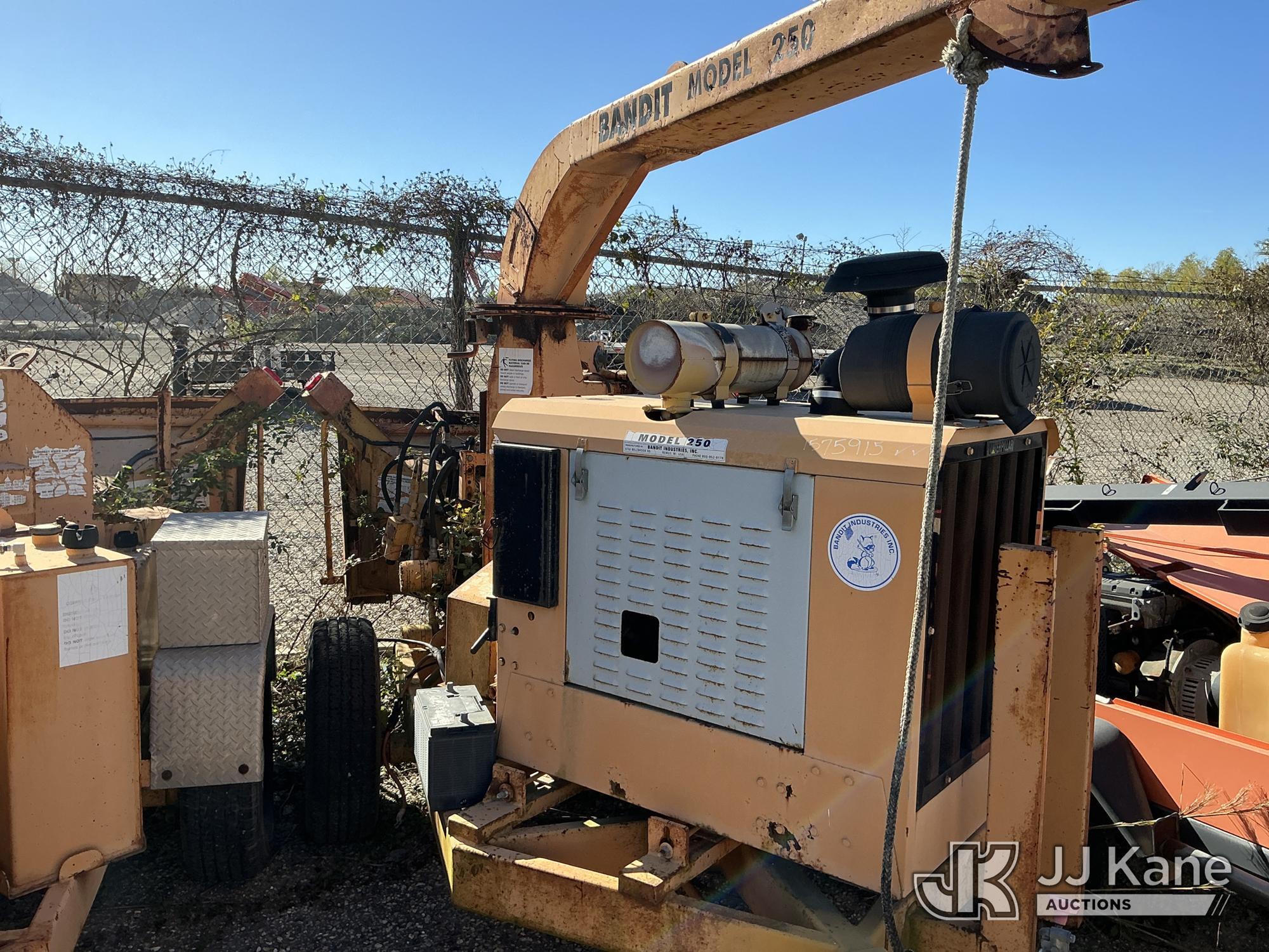 Brush Bandit 250 Chipper