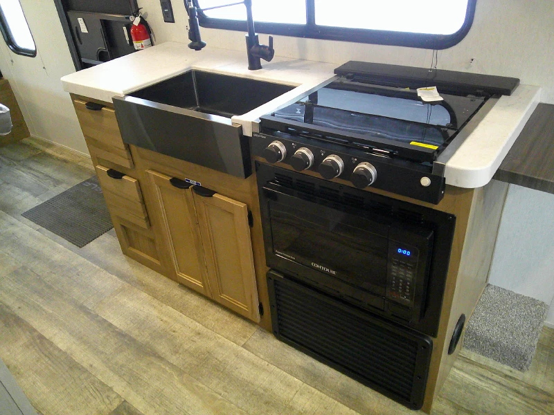 2024 Forest River Cherokee Grey Wolf 20RDSE