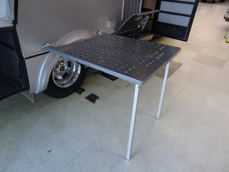 2021 LEISURE TRAVEL UNITY U24RL