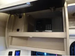 2021 LEISURE TRAVEL UNITY U24RL