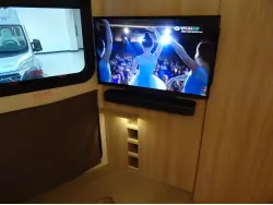 2021 LEISURE TRAVEL UNITY U24RL