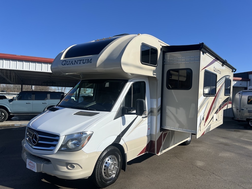 2020 Thor Motor Coach QUANTUM KM24 in findlay OH