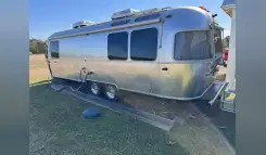 2022 Airstream GLOBETROTTER 27FBQ RV
