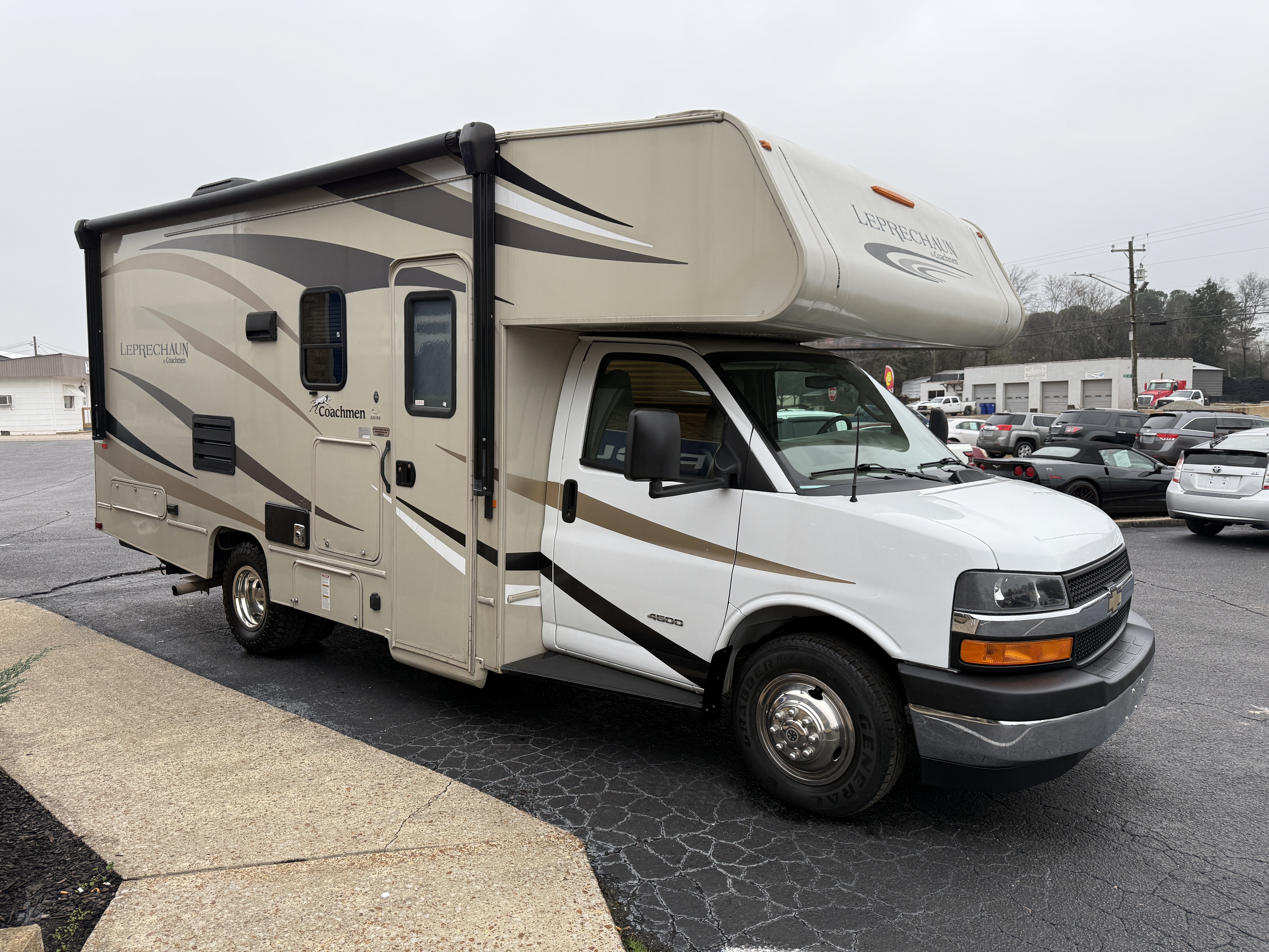 2017 Coachmen LEPRECHAUN 210RS RV