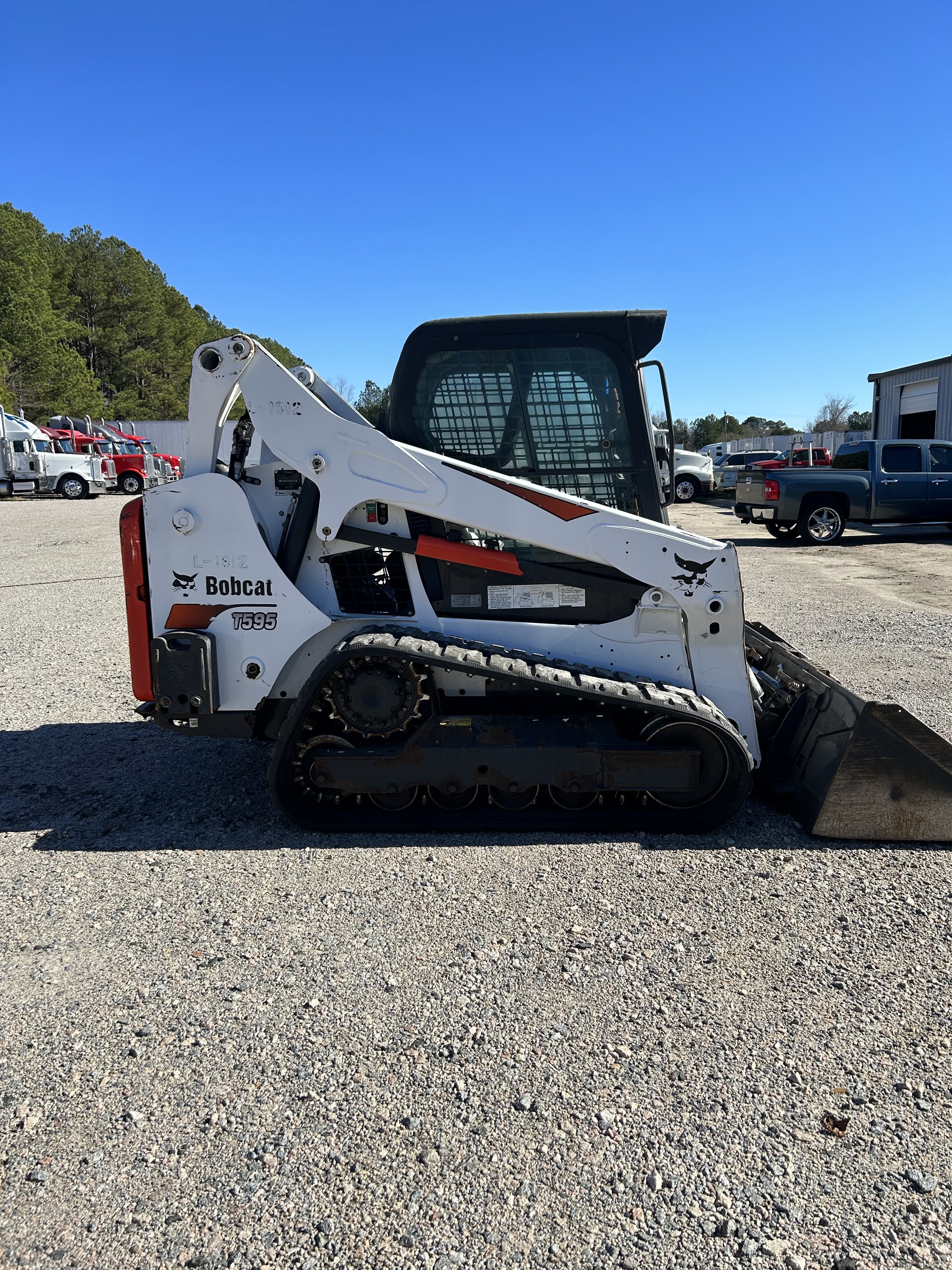 2019 BOBCAT T595 in Wilson, NC