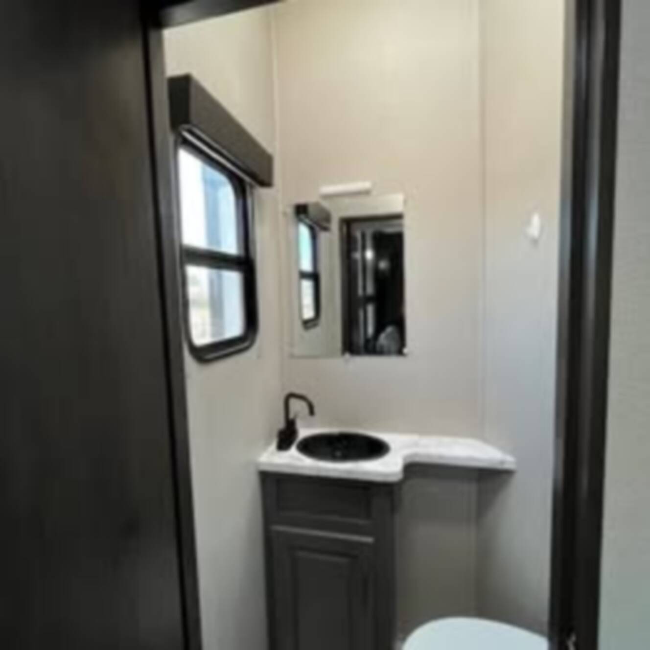 A photo of this 2023 Grand Design MOMENTUM 320G