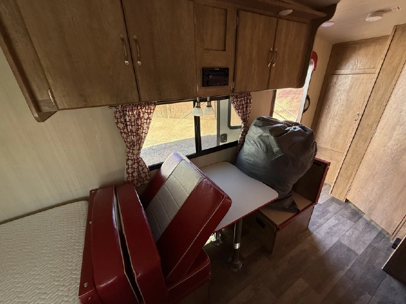 2021 GULF STREAM VINTAGE 17SCD