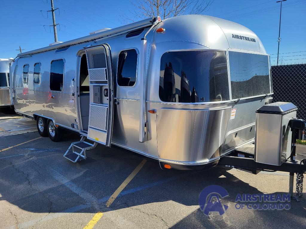 2026 Airstream Classic 33FB Queen in denver CO