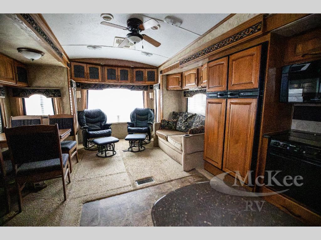 2011 Keystone Rv Montana 3100 RL in perry IA