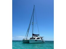 Xquisite Sixty Solar Sail Review image