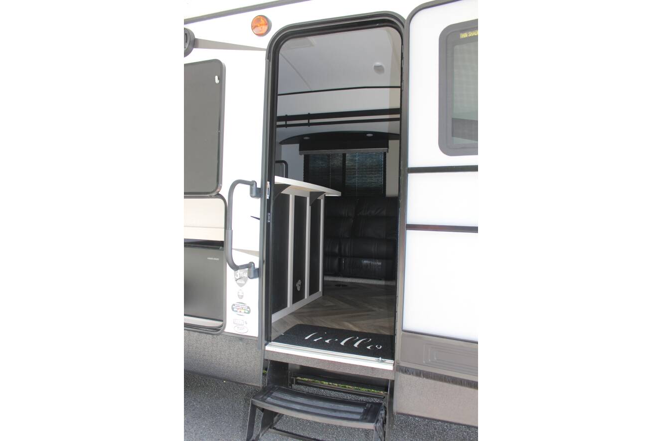 A photo of this 2021 Heartland TORQUE T331