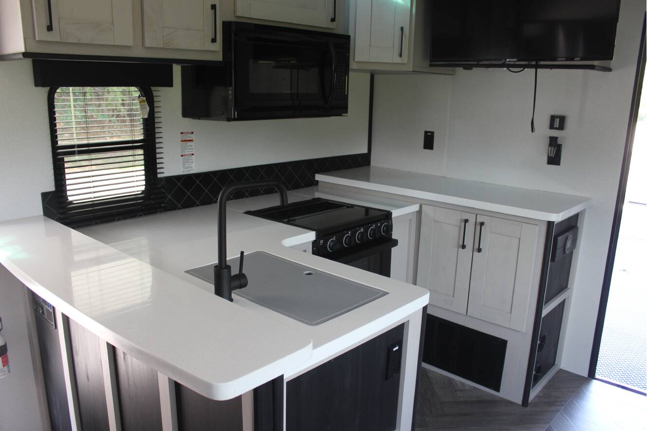 A photo of this 2021 Heartland TORQUE T331