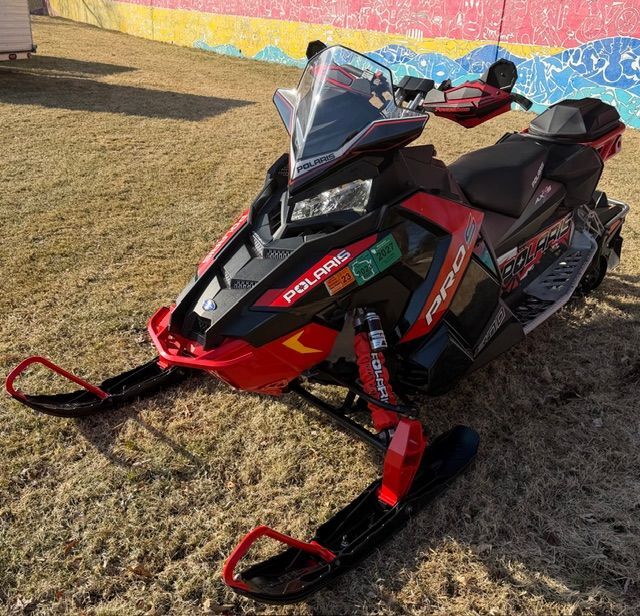 800 Switchback For Sale - Polaris Snowmobiles - Snowmobile Trader