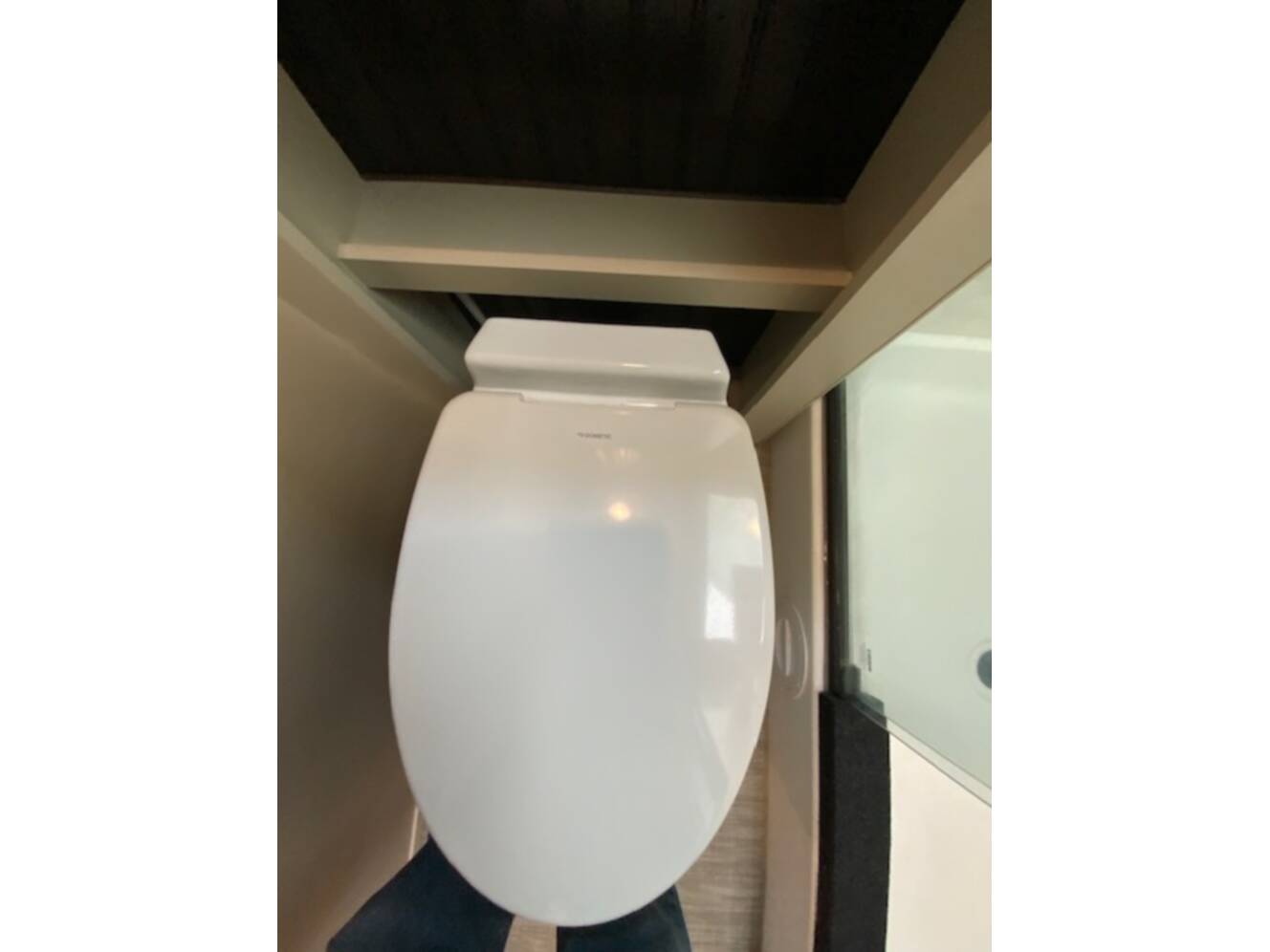 A photo of this 2021 Luxe ELITE 42 RL